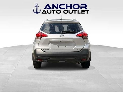 Used 2019 Nissan Kicks SV FWD image 7