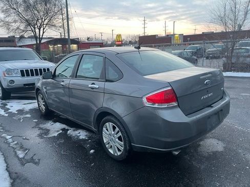 Used 2009 Ford Focus SEL image 7