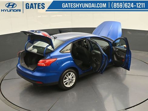 Used 2018 Ford Focus SE image 46