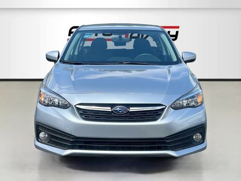 Used 2022 Subaru Impreza 2.0i Premium w/ Popular Package #1 AWD/4WD image 2