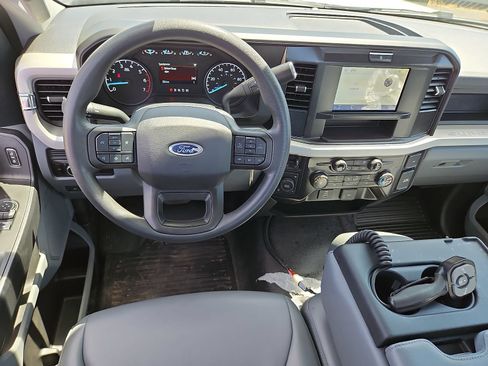 New 2026 Ford F250 XL w/ FX4 Off-Road Package AWD/4WD image 8