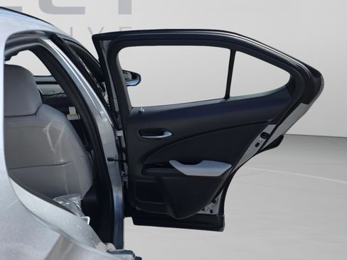 New 2026 Lexus UX 300h FWD image 30