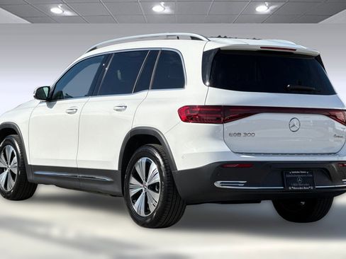 Certified 2024 Mercedes-Benz EQB 300 4MATIC image 3