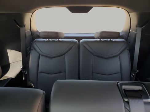 New 2025 Cadillac XT6 Luxury image 27