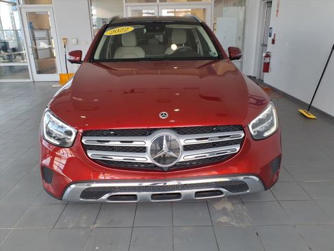 Used 2022 Mercedes-Benz GLC 300 4MATIC image 2