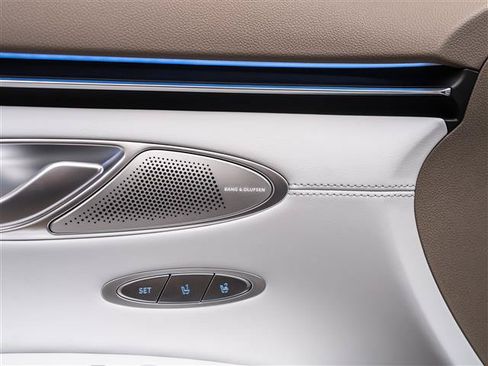 New 2026 Genesis GV70 2.5T Advanced AWD/4WD image 28