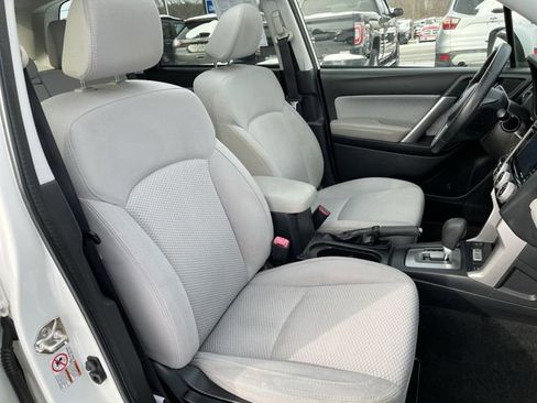 Used 2017 Subaru Forester 2.5i Premium w/ All-Weather Package image 27