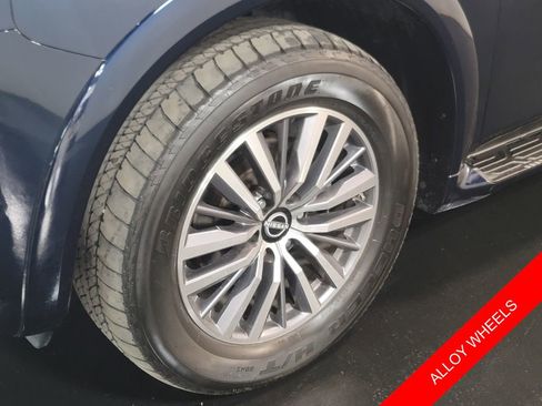 Used 2024 Nissan Armada SL image 6