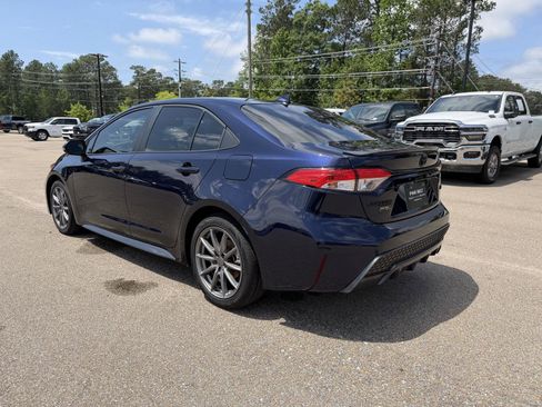 Used 2022 Toyota Corolla SE FWD image 4