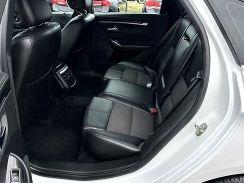 Used 2018 Chevrolet Impala LT image 9