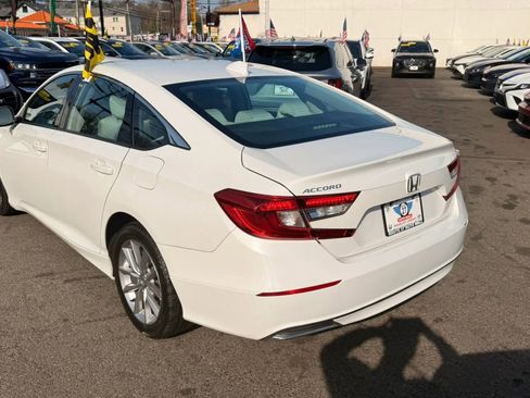 Used 2022 Honda Accord LX image 4