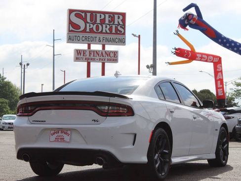 Used 2023 Dodge Charger R/T w/ Blacktop Package RWD image 4