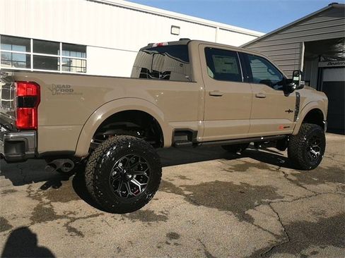 New 2026 Ford F250 Lariat w/ Lariat Ultimate Package image 6