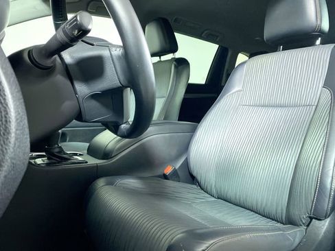 Used 2018 Toyota Highlander LE image 17