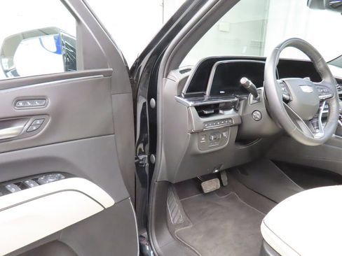 Used 2022 Cadillac Escalade ESV Sport w/ Touring Package AWD/4WD image 61