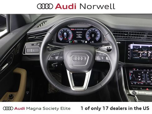 Certified 2025 Audi Q8 Prestige AWD/4WD image 32