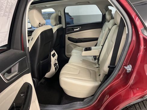 Used 2017 Ford Edge Titanium w/ Equipment Group 301A FWD image 8
