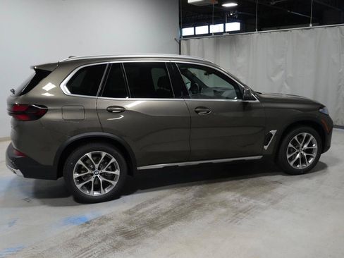 New 2026 BMW X5 xDrive40i w/ Climate Comfort Package AWD/4WD image 21