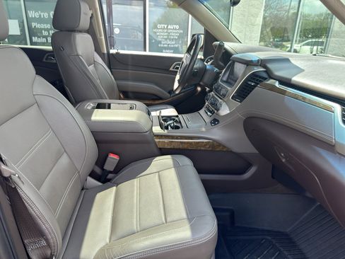 Used 2016 GMC Yukon Denali w/ Open Road Package image 11