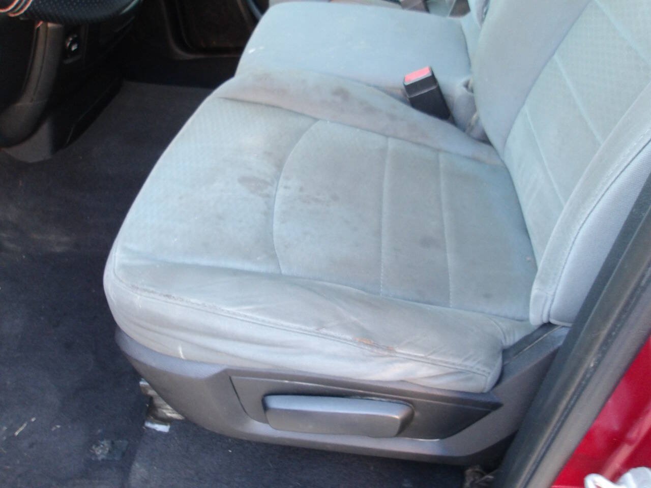 Used 2014 RAM 1500 Express AWD/4WD image 19