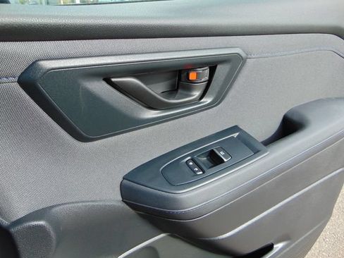 Certified 2025 Subaru Forester Premium AWD/4WD image 27