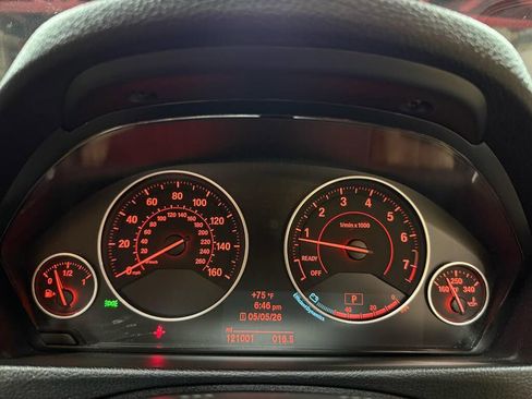 Used 2014 BMW 435i Convertible RWD image 19