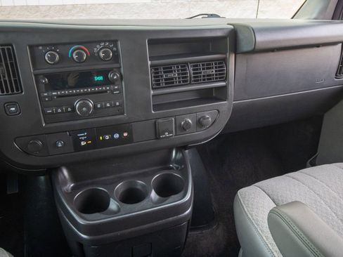 Used 2017 Chevrolet Express 3500 LT w/ LT Preferred Equipment Group image 19