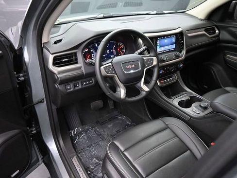 Used 2023 GMC Acadia Denali w/ Denali Ultimate Package AWD/4WD image 7