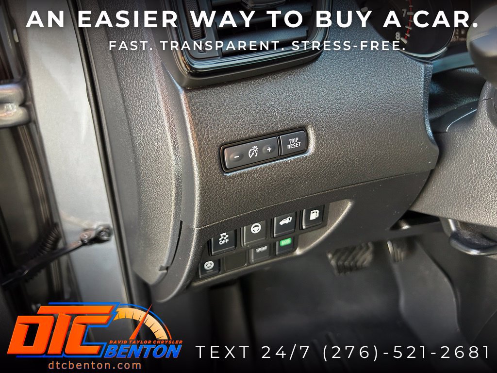 Used 2020 Nissan Rogue SV w/ Premium Package FWD image 15