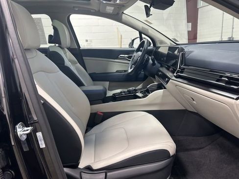 Used 2024 Kia Sportage EX w/ EX Premium Package image 15