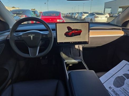 Used 2023 Tesla Model Y Long Range image 5