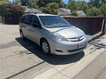 Used 2007 Toyota Sienna CE