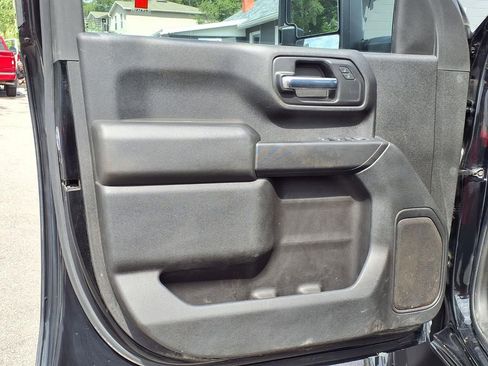 Used 2020 Chevrolet Silverado 2500 Custom w/ Custom Value Package AWD/4WD image 26
