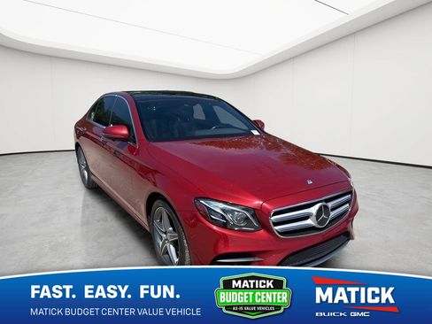 Used 2017 Mercedes-Benz E 300 4MATIC image 1