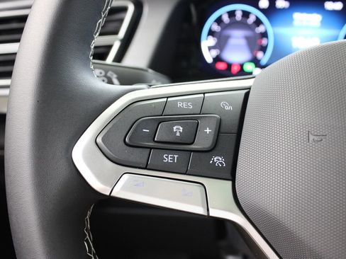 New 2026 Volkswagen Atlas Cross Sport SE FWD image 25
