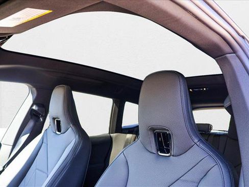 Used 2026 BMW iX xDrive60 w/ Premium Package image 11