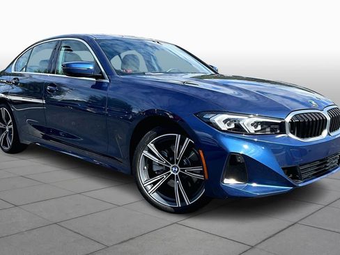 Certified 2023 BMW 330i xDrive Sedan w/ Driving Assistance Package image 2