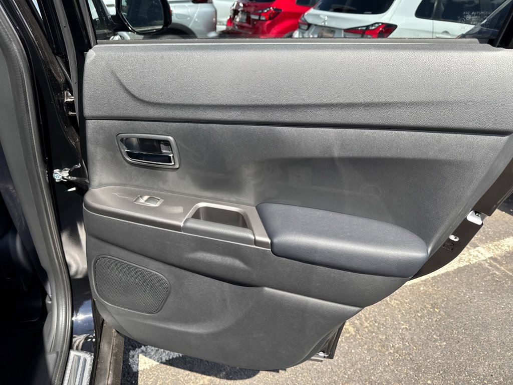 New 2027 Mitsubishi Outlander Sport SE FWD image 34