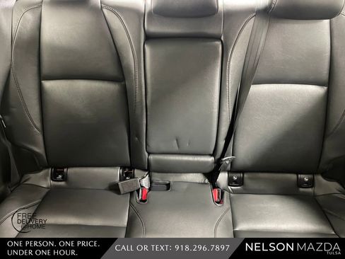 Used 2024 MAZDA MAZDA3 s image 32