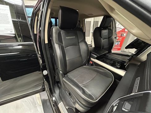 Used 2019 RAM 2500 Laramie AWD/4WD image 3