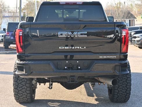 Used 2025 GMC Sierra 2500 Denali Ultimate image 14