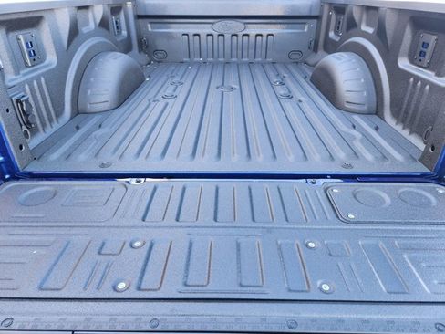 New 2026 Ford F250 Lariat w/ Black Appearance Package AWD/4WD image 24