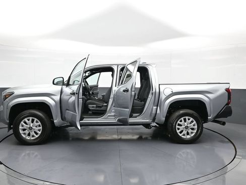 Used 2026 Toyota Tacoma SR w/ SR Upgrade Package RWD image 43