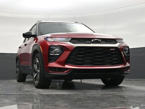 Used 2021 Chevrolet TrailBlazer RS w/ Technology Package FWD image 26
