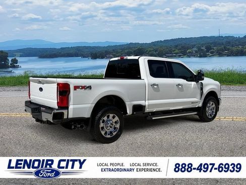 Used 2026 Ford F350 Lariat w/ Lariat Premium Package AWD/4WD image 3