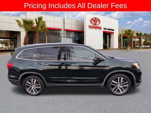Used 2018 Honda Pilot Touring image 3