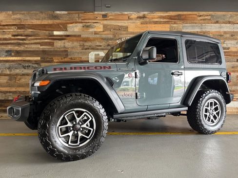 Used 2025 Jeep Wrangler Rubicon image 20