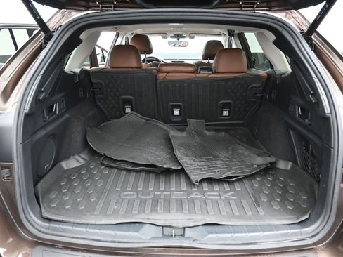 Used 2021 Subaru Outback Touring XT image 34