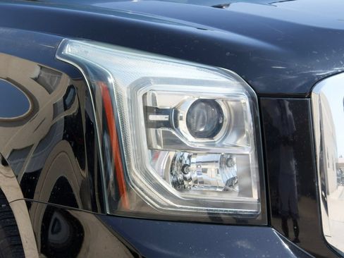 Used 2017 GMC Yukon Denali w/ Open Road Package RWD image 4
