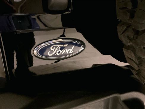 Used 2022 Ford Bronco Wildtrak image 31